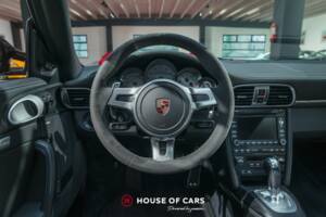 Bild 15/23 von Porsche 911 Carrera 4S (2011)