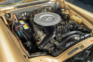 Image 9/19 de Mercedes-Benz 280 SE 3,5 (1971)