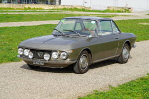Image 2/37 of Lancia Fulvia Rallye 1.3 S (1969)