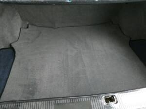 Bild 16/21 von Mercedes-Benz 300 SE (1990)