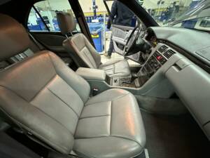 Afbeelding 7/12 van Mercedes-Benz E 300 Turbodiesel (1998)