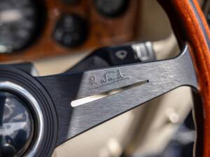 Bild 33/70 von Aston Martin V8 EFi (1988)