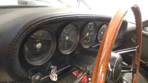 Image 32/79 of Porsche 912 (1969)