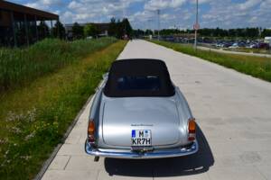 Image 5/18 de Alfa Romeo 2000 Spider (1960)