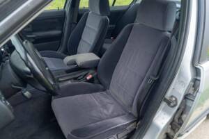 Image 29/40 de BMW 320i (1994)