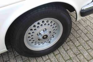 Bild 25/68 von Jaguar XJ 6 4.2 (1985)