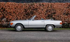 Image 2/40 of Mercedes-Benz 450 SL (1977)
