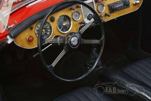 Image 2/19 de MG MGA 1600 (1962)