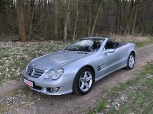 Bild 2/18 von Mercedes-Benz SL 350 (2008)