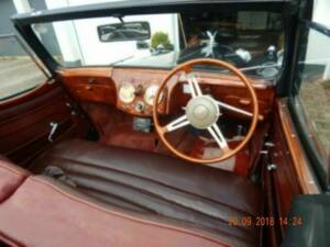 Image 9/15 of Triumph 2000 Roadster (1949)