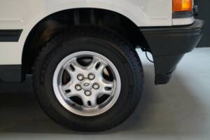 Bild 11/50 von Land Rover Range Rover 4.0 SE (1997)
