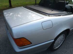 Bild 40/50 von Mercedes-Benz SL 280 (1995)