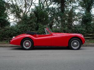 Image 7/20 of Jaguar XK 120 DHC (1954)