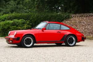 Image 17/50 of Porsche 911 Carrera 3.2 (1988)