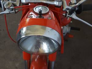 Image 31/50 de Gilera Giubileo 150 (1963)