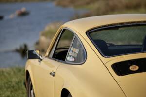 Image 15/77 de Porsche 911 2.7 S (1974)