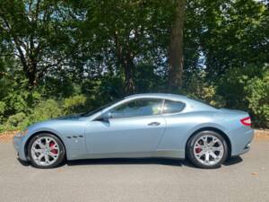 Image 41/50 de Maserati GranTurismo 4.2 (2008)