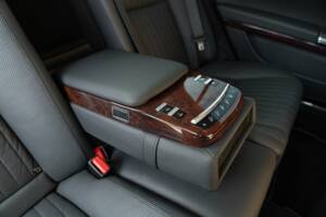 Bild 27/50 von Mercedes-Benz S 600 L (2007)