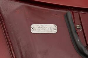 Image 22/45 of Peugeot 504 Convertible (1974)