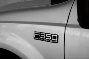Image 34/41 de Ford F-350 Super Duty (2004)