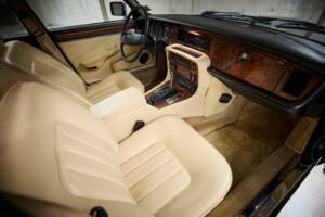 Imagen 76/99 de Daimler Double Six (1993)
