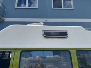 Image 49/100 of Volkswagen T2b Westfalia (1979)