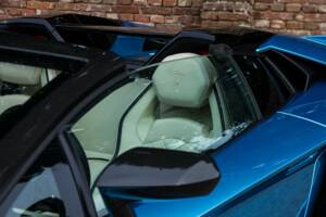 Image 17/50 of Lamborghini Aventador S (2018)