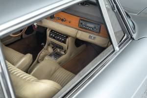 Image 36/48 of ISO Rivolta 300 (1966)
