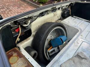 Image 21/45 of Porsche 944 Turbo (1985)