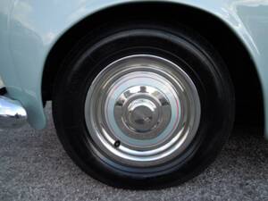 Afbeelding 19/21 van Bentley S3 Mulliner Park Ward DHC (1965)