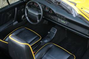 Image 34/50 of Porsche 911 Carrera 2 &quot;America Roadster&quot; (1993)