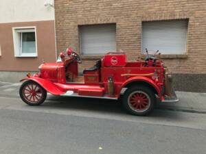 Image 6/8 of Ford Model T Firetruck (1926)