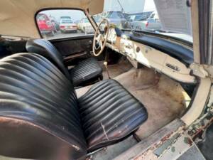 Image 25/39 de Mercedes-Benz 190 SL (1958)