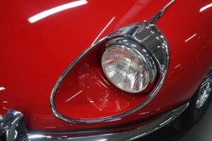 Afbeelding 3/49 van Jaguar E-Type V12 (1974)