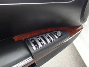 Image 70/99 of Mercedes-Benz S 65 AMG L (2006)