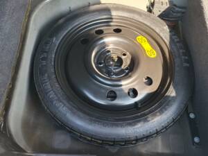 Image 19/23 of Jaguar XK8 4.2 (2005)