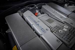 Image 98/99 de Mercedes-Benz SL 55 AMG (2005)