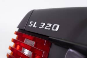Image 35/37 of Mercedes-Benz SL 320 (1993)