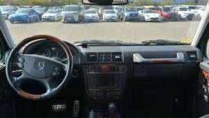 Bild 21/63 von Mercedes-Benz G 500 (lang) (2009)