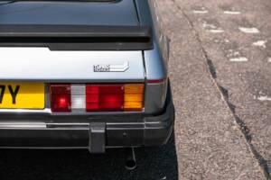 Bild 18/37 von Ford Capri 2,8i (1984)