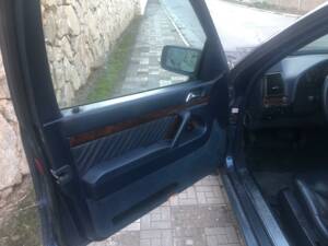 Afbeelding 6/23 van Mercedes-Benz 300 SE (1993)