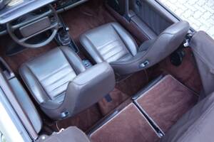 Image 30/40 of Porsche 911 Carrera 3.2 (1986)