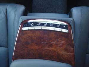 Image 56/98 of Mercedes-Benz S 500 L (2007)
