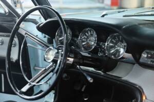 Immagine 36/50 di Ford Thunderbird (1962)