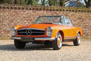 Image 37/50 of Mercedes-Benz 230 SL (1964)
