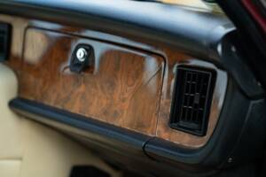 Bild 45/50 von Daimler Double Six (1988)