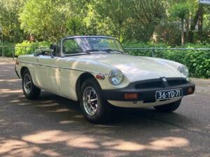 Bild 3/8 von MG MGB (1977)