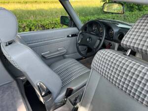 Afbeelding 26/65 van Mercedes-Benz 300 SL (1988)