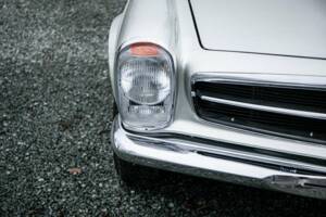 Image 33/35 of Mercedes-Benz 280 SL (1969)