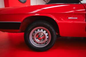 Image 6/24 of Alfa Romeo 2.0 Spider (1987)